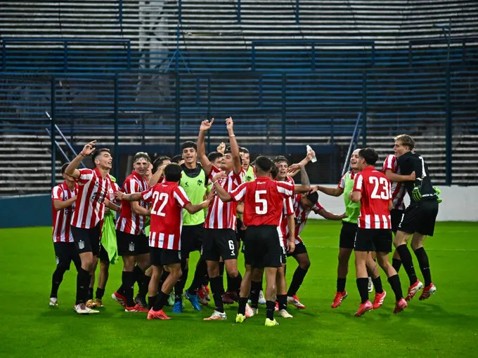 Estudiantes Reserva