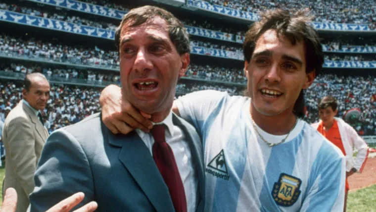 bilardo-y-el-tata-brown-luego-la-conquista-mexico-86-foto-onefootball